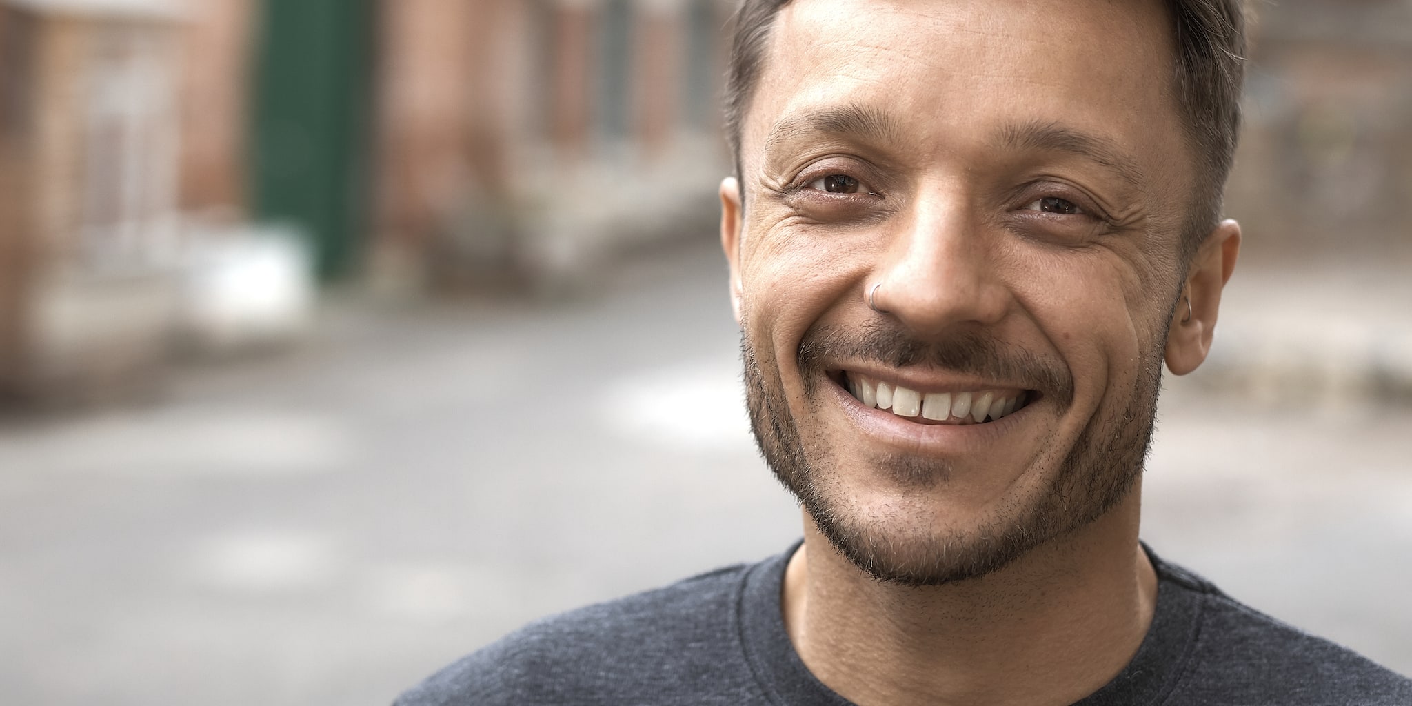 Portrait von Sercan Tomruk in der alten Seegrasspinnerei